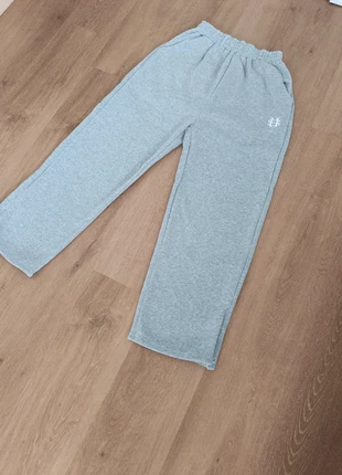 Jogging gris Y2K – taille M – neuf sans étiquette – style vintage / streetwear, brand: y2k, condizioni: Nuovo senza cartellino, taglia: M, €31.99, €34.29 include la Protezione acquisti