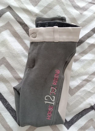 Pantalon d’équitation 4-6 ans – Pratique et vécu, idéal pour stage de poney 🐴, merk: Fouganza, staat: Veelgebruikt, maat: 5 jaar / 110 cm, € 5,00, € 5,95 inclusief Kopersbescherming