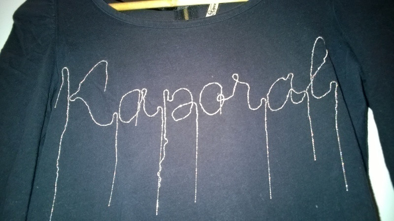 T-shirt à manches longues noir avec inscription en chaîne Kaporal 3
