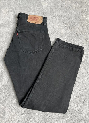 Vintage Jean large levi’s coupe loose fit droite relaxed fit 501 noir W31 FR38 L30 en coton, marque: Levi's, état: Très bon état, taille: W28 | FR 38, 20,00 €, 21,70 € Protection acheteurs incluse