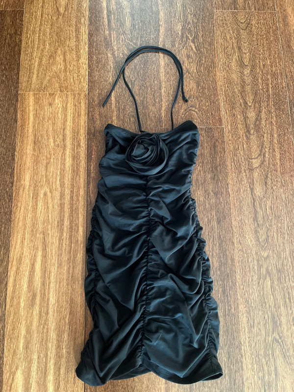 Super cute black dress 1