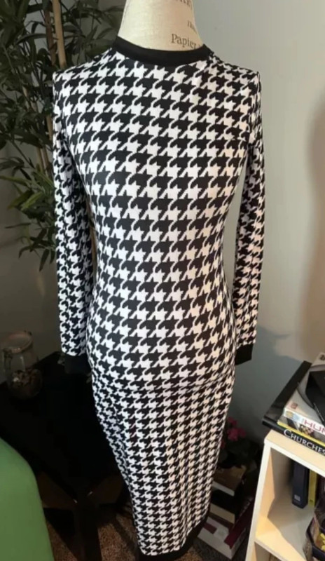 Dress size large women long black White Houndstooth Long Sleeved New Midi 1