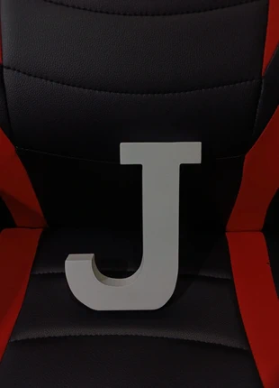 White Wooden Decorative Letter “J”, marca: no brand, estado: Muito bom, €1.00, €1.75 inclui Proteção do Comprador