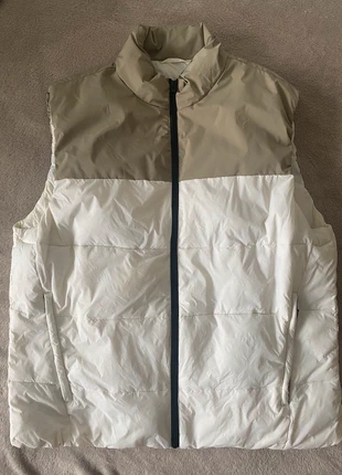 Veste rembourrée sans manche Zara, taille L, brand: Zara, condition: New without tags, size: L, €20.00, €21.70 includes Buyer Protection