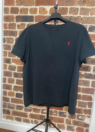 T-shirt Ralph Lauren Noir Logo Brodé Rouge Taille XXL, brand: Ralph Lauren, condition: Good, size: XXL, €8.00, €9.10 includes Buyer Protection
