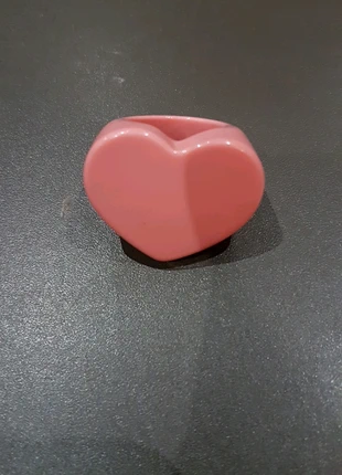 Bague coeur corail , staat: Heel goed, maat: 58.1 mm / 18.5 mm Ø, € 1,00, € 1,75 inclusief Kopersbescherming