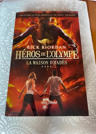 Livre héros de l’olympe, état: Très bon état, 7,00 €, 8,05 € Protection acheteurs incluse