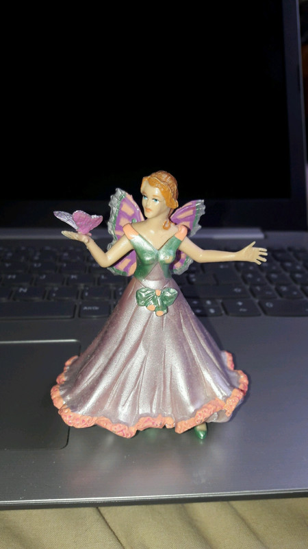 Figurine Elfe papillon rose