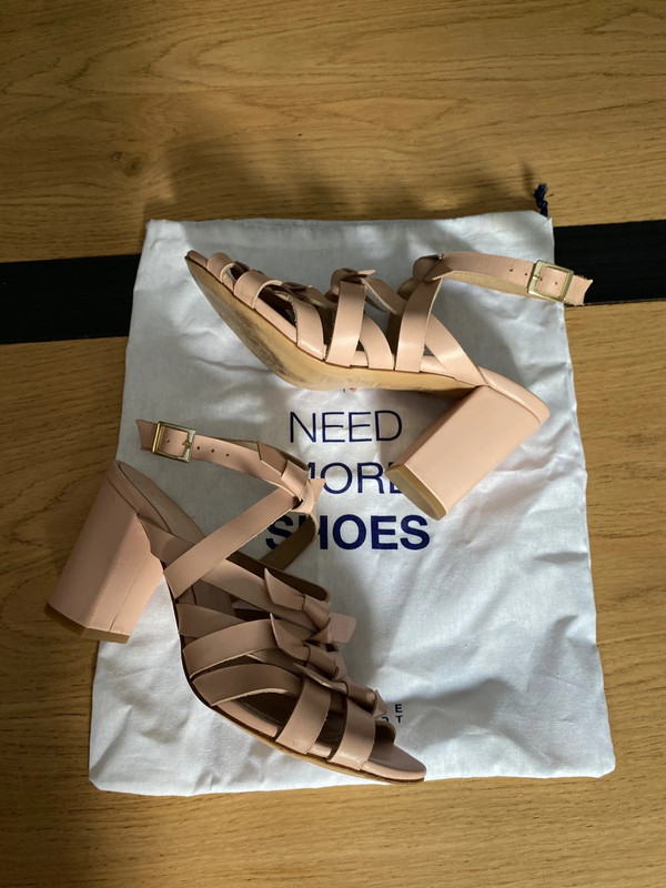 Sandales nudes Claudie pierlot Vinted