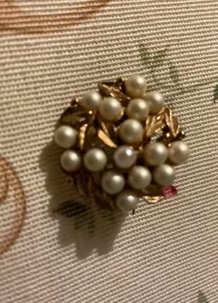 Beautiful vintage brooch, condition: Very good, £2.75, £3.59 includes Buyer Protection