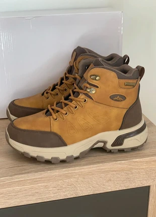 Botas hombre. Número 42, état: Neuf avec étiquette, taille: 42, 26,00 €, 28,00 € Protection acheteurs (Pro) incluse