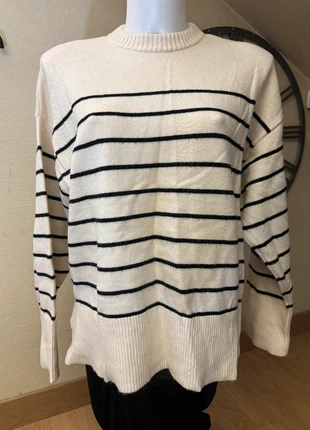 Pull Marinière blanc crème et Noir, marque: Piazza Italia, état: Très bon état, taille: M / 38 / 10, 5,00 €, 5,95 € Protection acheteurs incluse