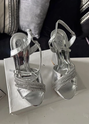 Chaussures, merk: Loreinxy, staat: Nieuw zonder prijskaartje, maat: 37, € 15,00, € 16,45 inclusief Kopersbescherming