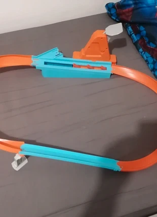 Circuit hot wheels, marca: Hot Wheels, estado: Muito bom, tamanho: 3 anos / 98 cm, €3.00, €3.85 inclui Proteção do Comprador