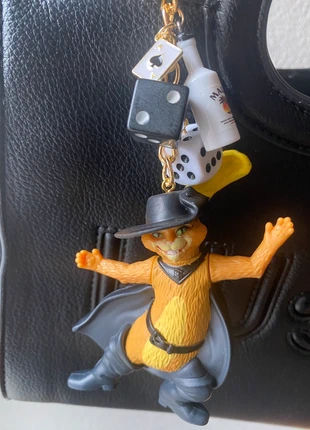 Bag charm Puss in boots, merk: chuhu the label, staat: Nieuw zonder prijskaartje, € 6,95, € 8,00 inclusief Kopersbescherming