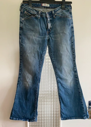 Jean Levi’s , brand: Levi's, condizioni: Buone, taglia: L / IT 44 / EU 40, €10.00, €11.20 include la Protezione acquisti
