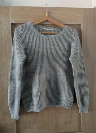 Pull gris avec perles sur les manches, marque: Camaïeu, état: Très bon état, taille: M / 38 / 10, 2,00 €, 2,80 € Protection acheteurs incluse