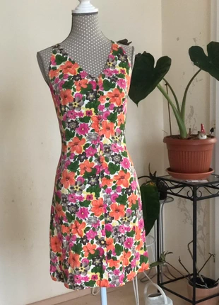 Blumenmuster  Hübsches Vintage Style Kleid, brand: Vintage, condizioni: Buone, taglia: S / IT 40 / EU 36, €17.00, €18.55 include la Protezione acquisti