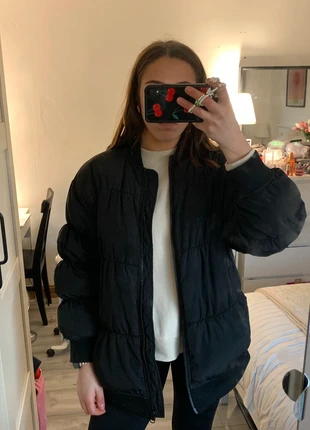 H&M black puffer bomber jacket size S, brand: H&M Divided, condition: Very good, size: S / 36 / 8, €14.00, €15.40 includes Buyer Protection