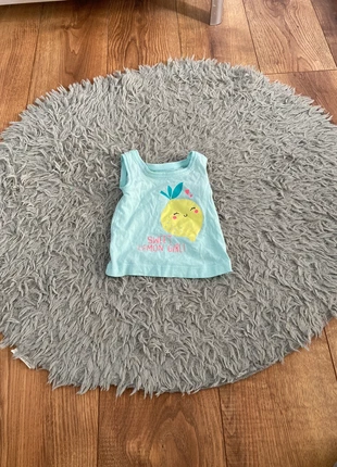 T-shirt bébé fille, merk: Primark, staat: Goed, maat: 6-9 maanden / 68 cm, € 2,00, € 2,80 inclusief Kopersbescherming