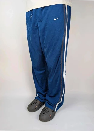 Pantalon jogging ample large baggy trackpants track pants parachute Nike vintage solo swoosh 90’s L, brand: Nike, condition: Very good, size: L, €25.00, €26.95 includes Buyer Protection