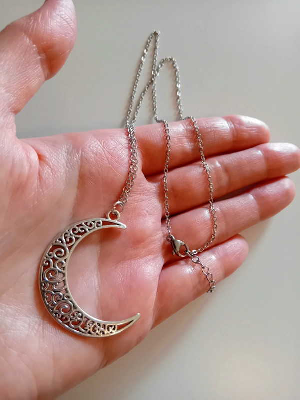 Spiritual / Hippie / Witch / Wicca - Crescent Moon Necklace 2