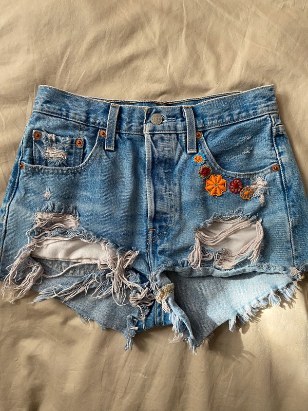 levi 501 jean shorts 3