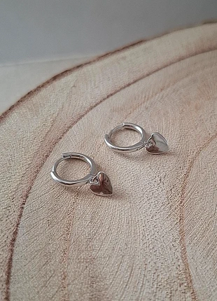 Pendientes de aro plateado corazón plata Earrings Boucles d'oreilles créoles, marque: Vintage Boutique, état: Très bon état, 11,50 €, 12,78 € Protection acheteurs incluse