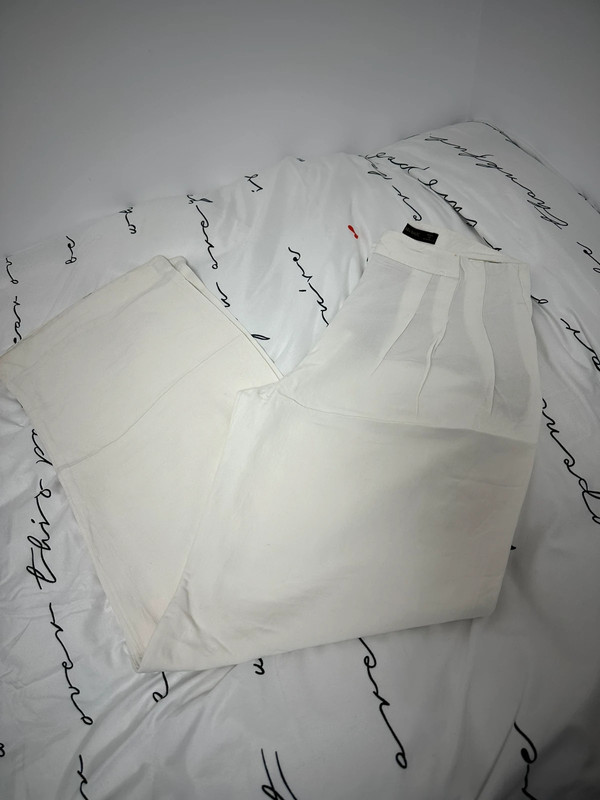 Pantalón crema ZARA 1