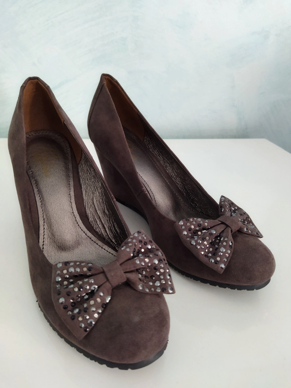 Scarpe decollete donna con fiocco e zeppa Bata numero 38 Vinted