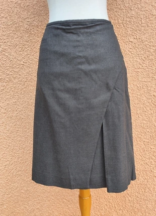 Jupe grise Caroll - Taille 44 - Excellent état, marke: Caroll, zustand: Sehr gut, größe: XXL / 44 / 16, 17,90 €, 19,50 € beinhaltet Vinted-Käuferschutz Pro