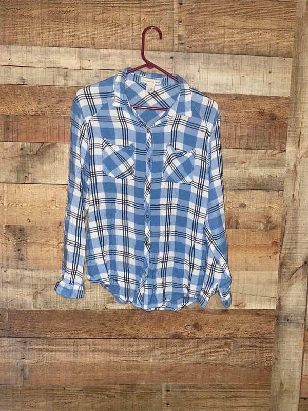 women’s blue &  plaid shirt  size large 1