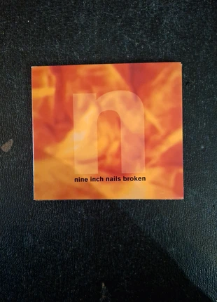 Cd nine inch nails broken, zustand: Sehr gut, 15,00 €, 16,45 € beinhaltet Vinted-Käuferschutz Pro