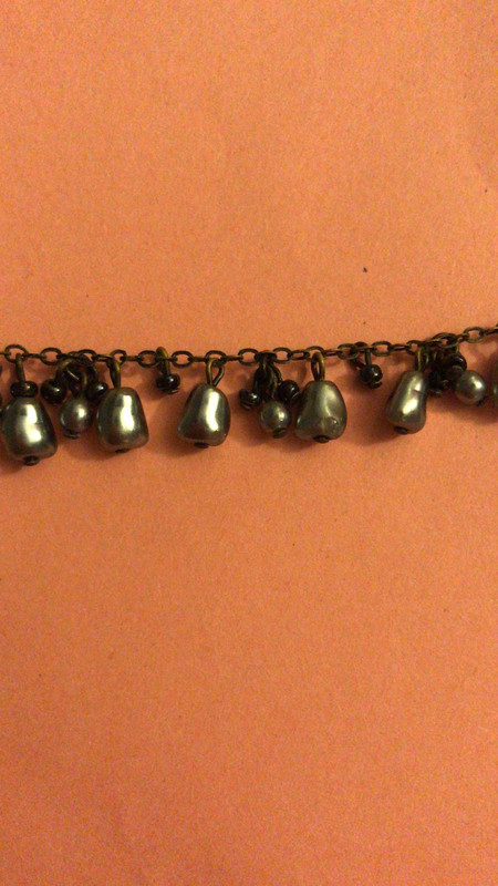 Collier noir perles noires et grises métal   2