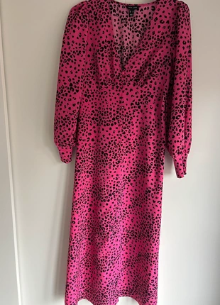 Robe longue rose à motif léopard , marque: New Look, état: Neuf sans étiquette, taille: S / 36 / 8, 10,00 €, 11,20 € Protection acheteurs incluse