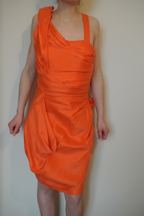 Robe de cocktail,orange, de la marque Sophia Kokosalaki, fabrication italienne. 1