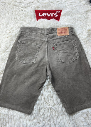 Short Lévi’s 751 W31/FR41. S100, marque: Levi's, état: Très bon état, taille: W31 | FR 40, 21,90 €, 23,70 € Protection acheteurs (Pro) incluse