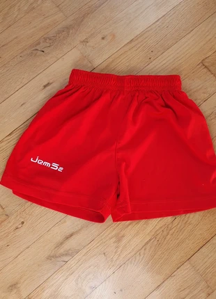 Short de sport rouge 6 ans, merk: Intersport, staat: Nieuw zonder prijskaartje, maat: 6 jaar / 116 cm, € 2,00, € 2,80 inclusief Kopersbescherming