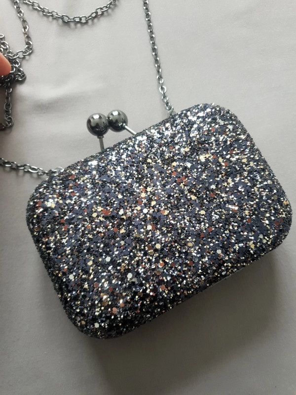 Pochette rose et strass - Vinted