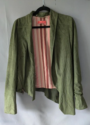 Veste asymétrique en suédine Manila Grace vert foncé taille 42 très bon état, marque: Manila Grace, état: Très bon état, taille: XL / 42 / 14, 35,00 €, 37,45 € Protection acheteurs (Pro) incluse