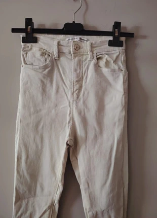 calças cintura subida XS, pantalons taille haute, pantalones de tiro alto, pantaloni a vita alta, marca: Stradivarius, estado: Muito bom, tamanho: XS / 34 / 6, €7.00, €8.05 inclui Proteção do Comprador