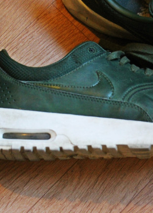 Air max kaki femme hotsell