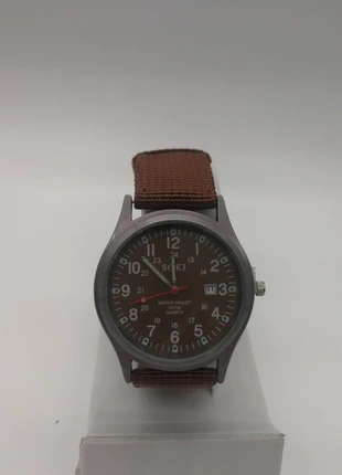 Montre Quartz, marke: soki, zustand: Neu, mit Etikett, größe: 39–42 mm, 8,00 €, 9,10 € inklusive Vinted-Käuferschutz