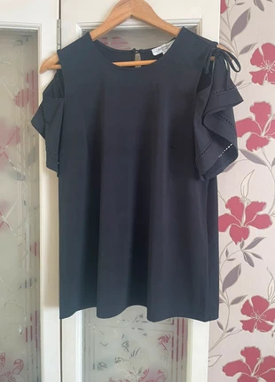 Black t shirt, brand: andrew yu, condition: Very good, size: M / 10, £2.00, £2.80 includes Buyer Protection