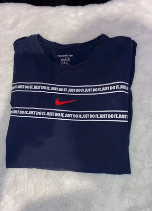 t-shirt Nike, brand: Nike, condizioni: Buone, taglia: S / IT 40 / EU 36, €4.00, €4.90 include la Protezione acquisti