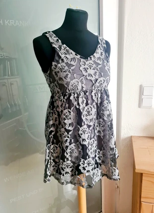 Elegantes Spitzenkleid Femininer Look, floraler Stickerei, A-Linie, transparenter Spitze, merk: Fee Red, staat: Heel goed, maat: XXS / 32 / 4, € 4,99, € 5,94 inclusief Kopersbescherming