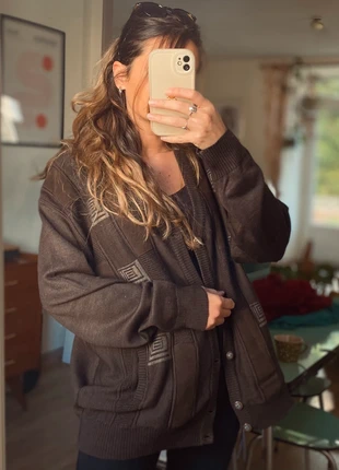 🤎 Gilet marron chocolat géométriques 90’s 🤎, marque: Vintage Dressing, état: Très bon état, taille: M / 38 / 10, 26,00 €, 28,00 € Protection acheteurs incluse