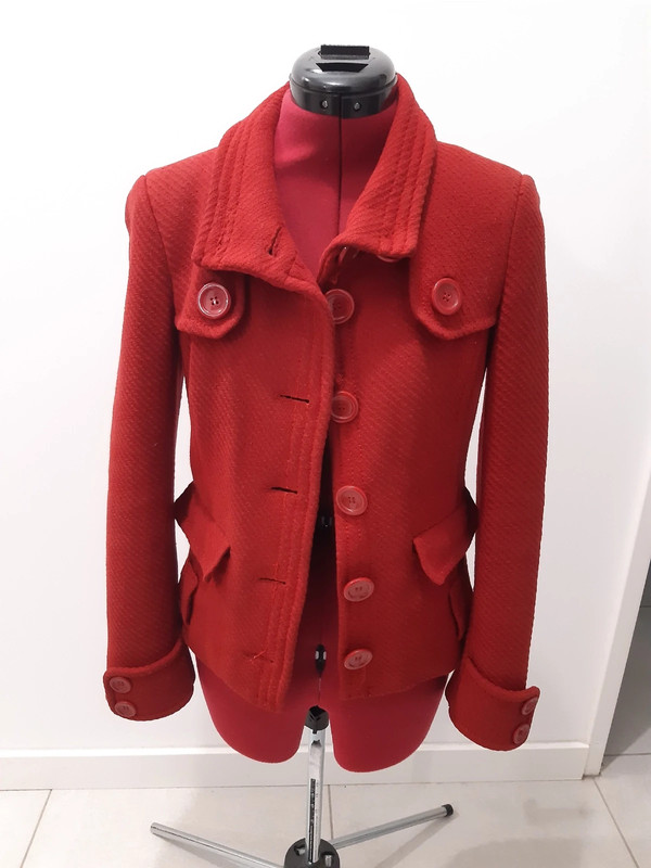 Manteau rouge stradivarius 1