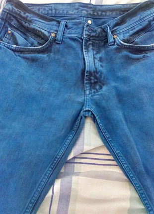 Jean surteinté overdyed bleu indigo , marke: Teddy Smith, zustand: Gut, größe: XXS / 32 / 4, 4,00 €, 4,90 € inklusive Vinted-Käuferschutz