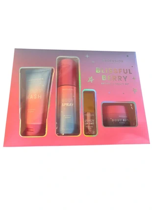Coffret Blissfull Berry Profusion Cosmetics, brand: Profusion, condizioni: Nuovo con cartellino, €15.00, €16.45 include la Protezione acquisti